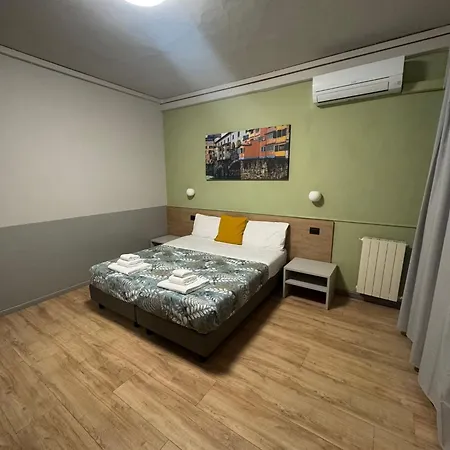 Camilla Guelfa Отель 3*