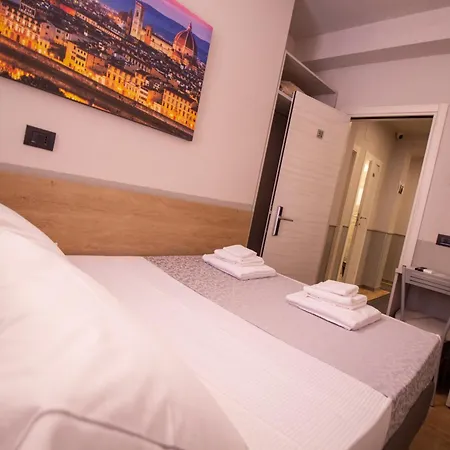 Camilla Guelfa Hotel