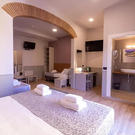 Camilla Guelfa Hotel 3*