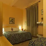 Camilla Guelfa Hotel