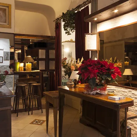 Camilla Guelfa Hotel