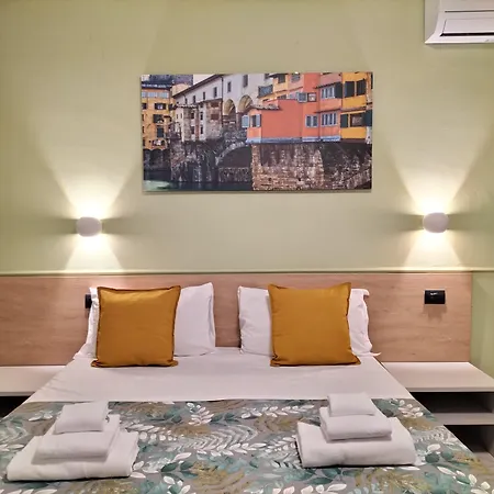Camilla Guelfa Hotel