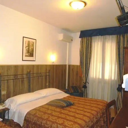 Camilla Guelfa Hotel Firenze